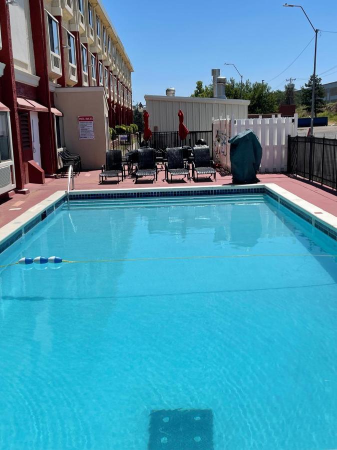 Ramada By Wyndham Oklahoma City Airport North Extérieur photo