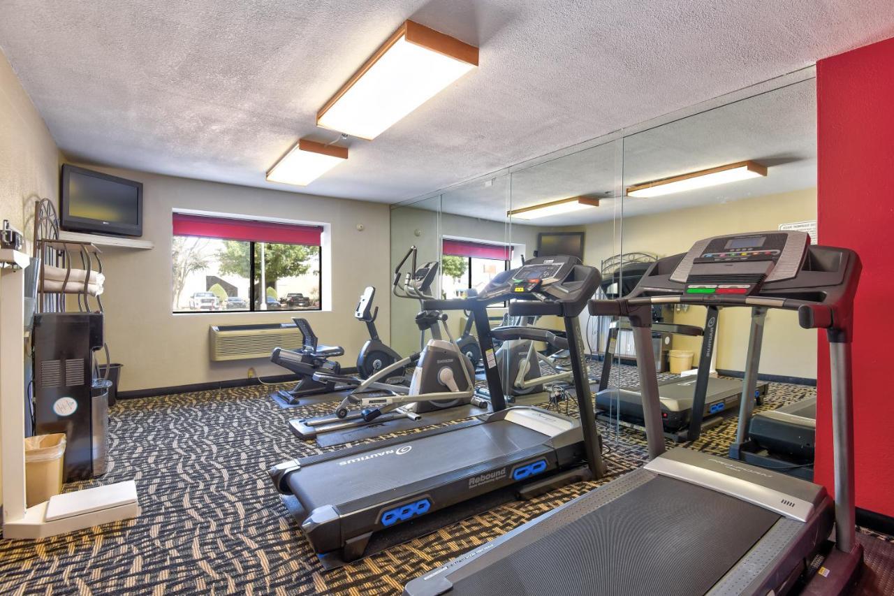 Ramada By Wyndham Oklahoma City Airport North Extérieur photo